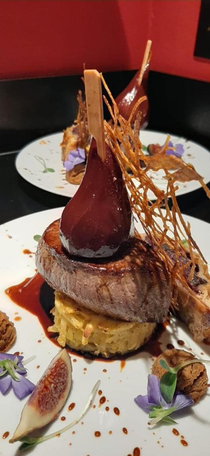 Hotel-Restaurant Le Lion D'Or ポラントリュイ エクステリア 写真